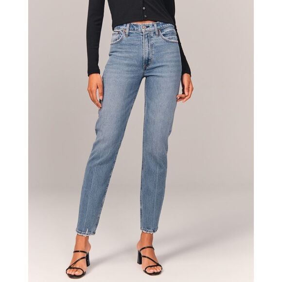 ✨Abercrombie & Fitch High Rise Mom Sz 10 Short Jeans✨ - Picture 4 of 7